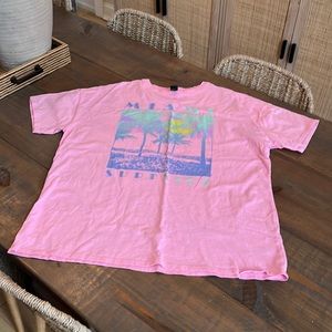 Very oversized, medium, wild fable t shirt